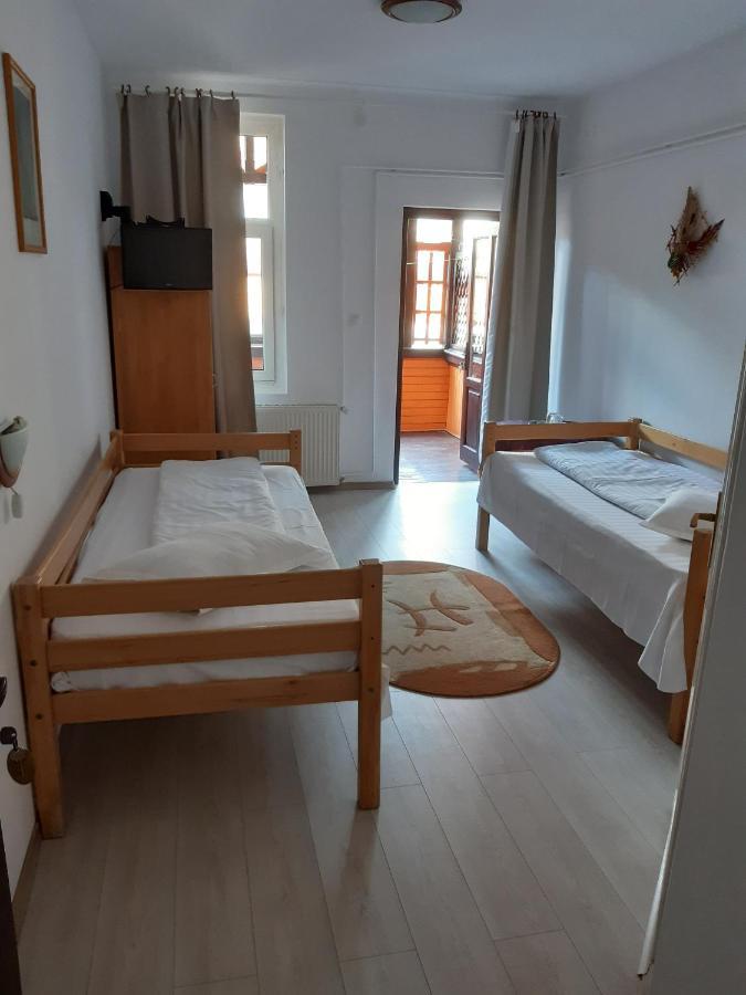 Vila Szoke Совата Екстериор снимка